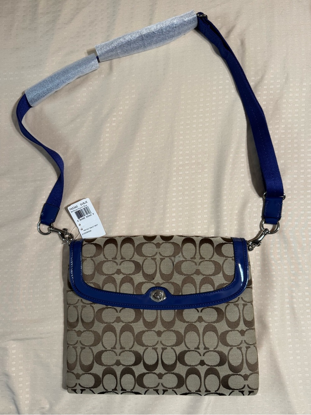 NWT Coach Park Signature Tablet Crossbody Bag
Khaki French Blue F65360